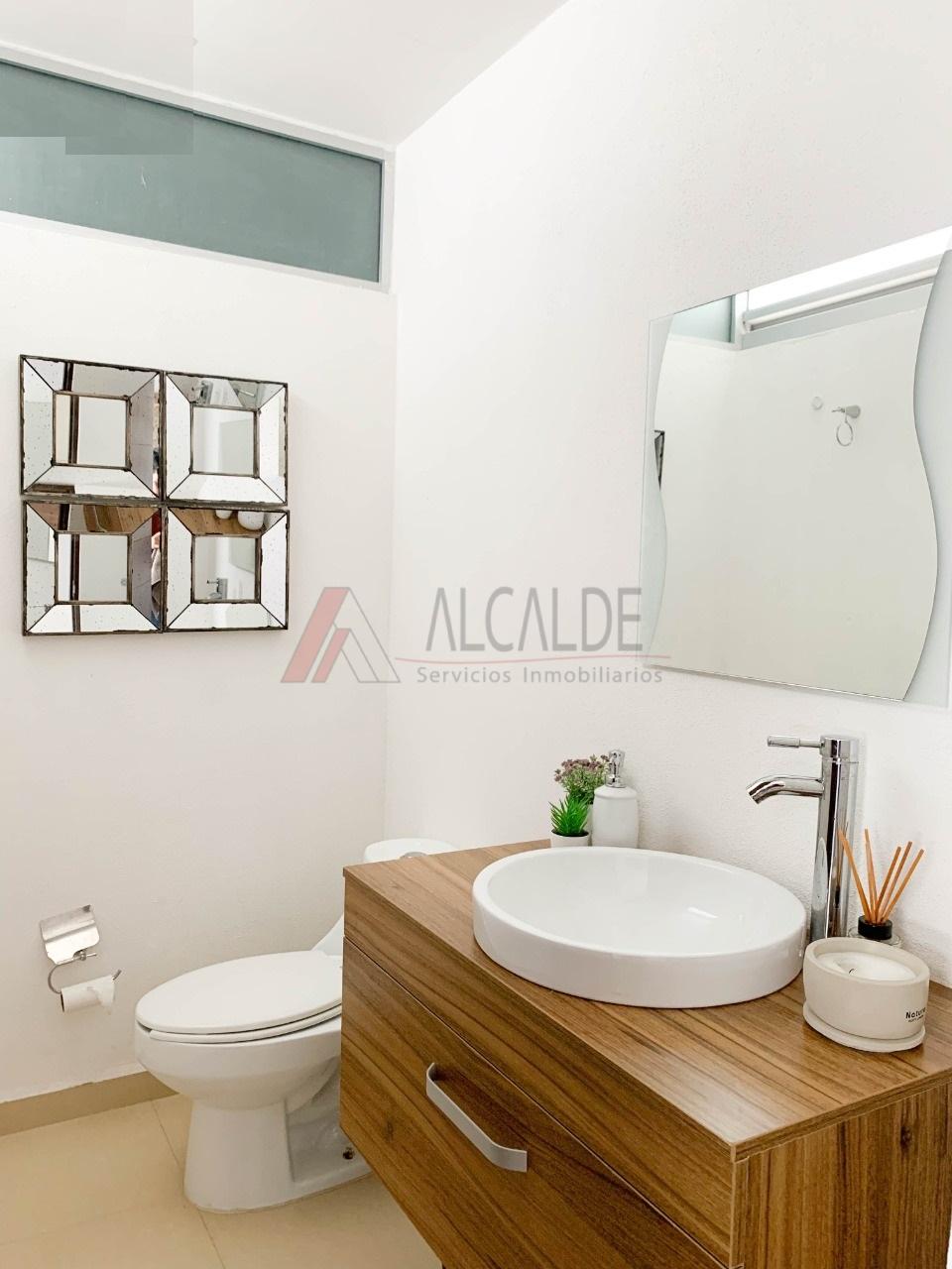 WhatsApp Image 2021-12-07 at 7.44.46 PM