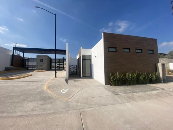 Terreno en Venta en Cennet Residencial