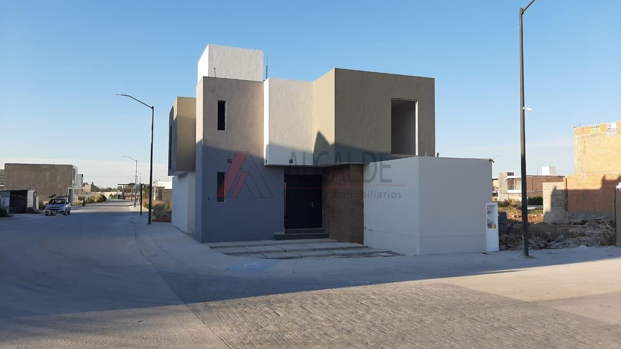 WhatsApp Image 2022-04-05 at 6.41.30 PM (1) Casa en Venta en Villa de Pozos