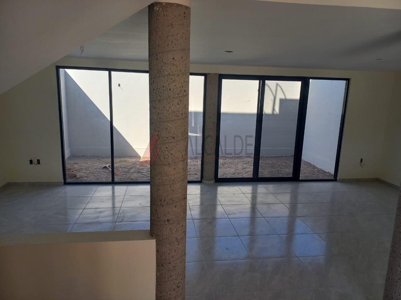 WhatsApp Image 2022-04-05 at 6.41.33 PM (3) Casa en Venta en Villa de Pozos