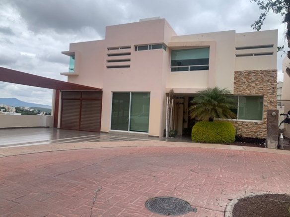 Casa en Venta en Club de Golf la Loma